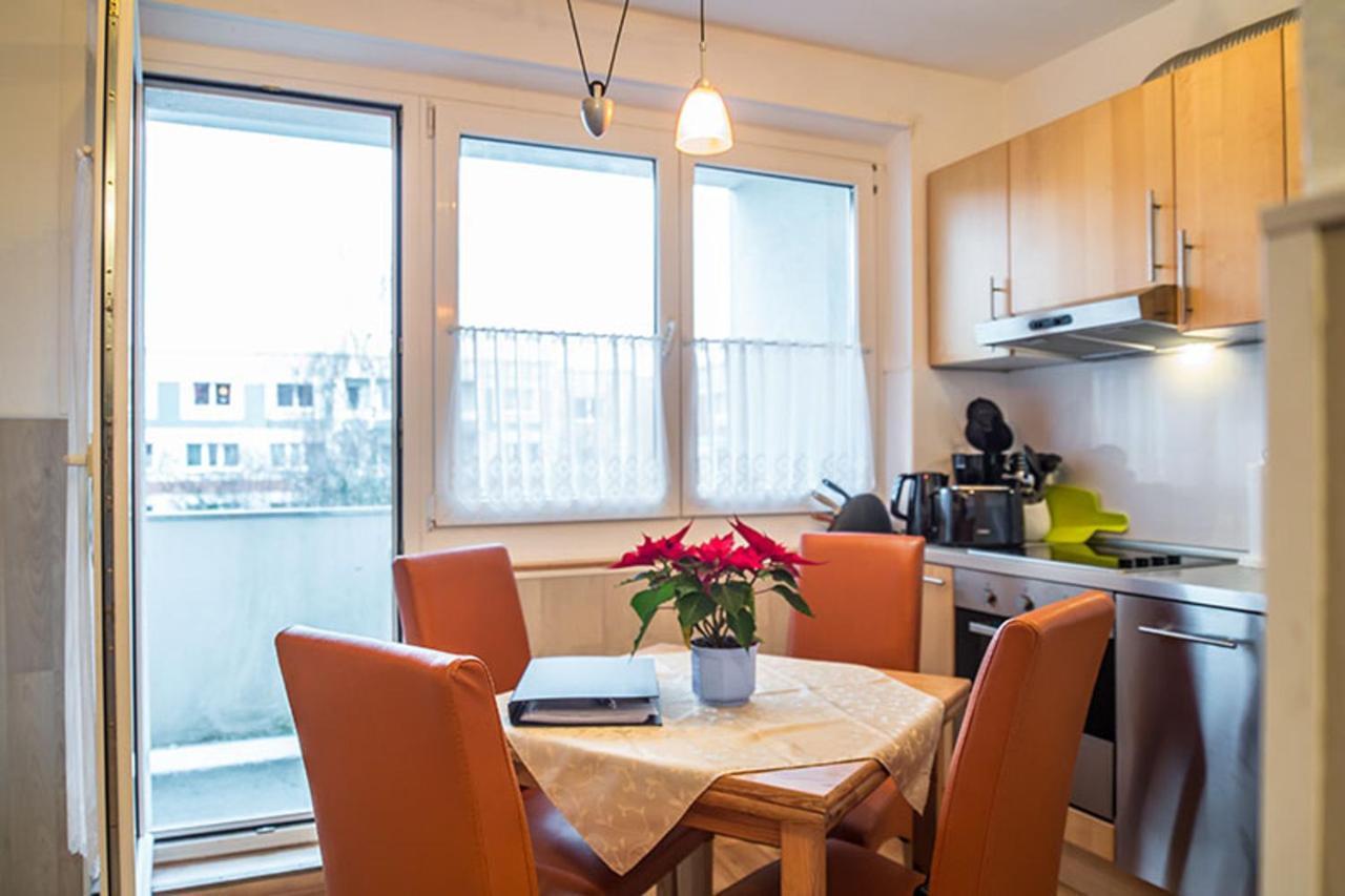 H& Apartments im Herzen der Stadt teilweise mit Balkon ruhig zentral modern mit Küche Greifswald Exterior foto